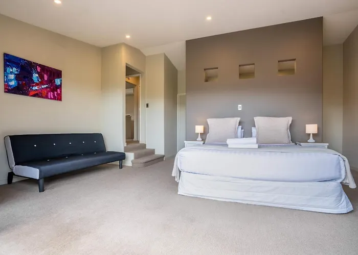 Magical And Mountain Views Vakantiehuis Wanaka